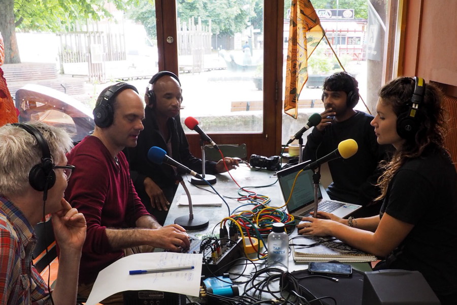 Radio workshop with the LISTEN project at Augustenborg